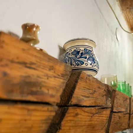 Bike House - 250-year-old Restored House In A Quiet Area Apartamento